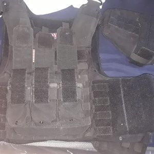 Lvl 3 assault vest with neck and arm bullet proof